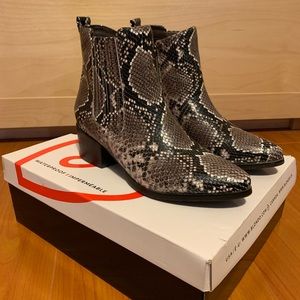 Blondo - Vella Bootie (Snakeskin)